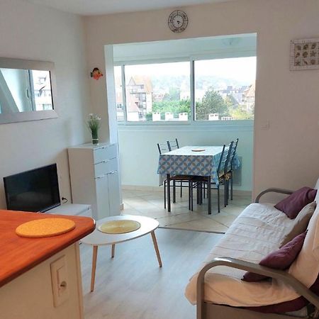 Charmant 2 Pieces Renove Avec Loggia, A Deux Pas De La Plage - Parking Prive - Idealement Situe - Fr-1-712-77 Villers-sur-Mer Extérieur photo